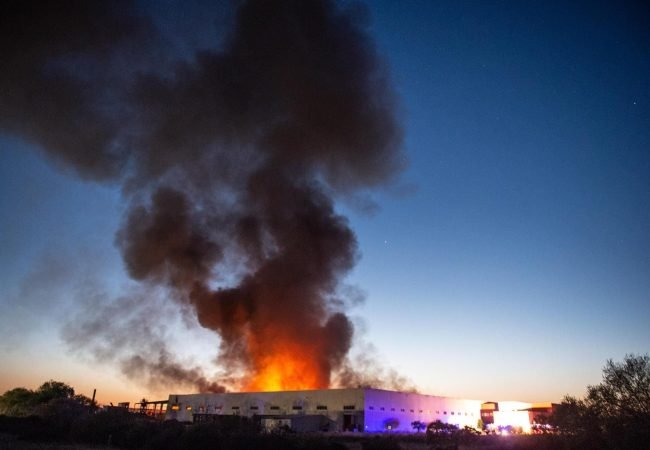 99859bc0-83d0-413a-a408-4b87b6d98716_source-aspect-ratio_default_0