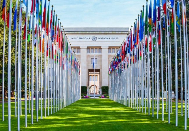 Aumenta la complejidad de las sanciones y del riesgo cibernético en Ucrania